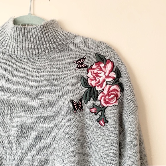 Urban outfitters• soft knit floral patch crop - Picture 3 of 5